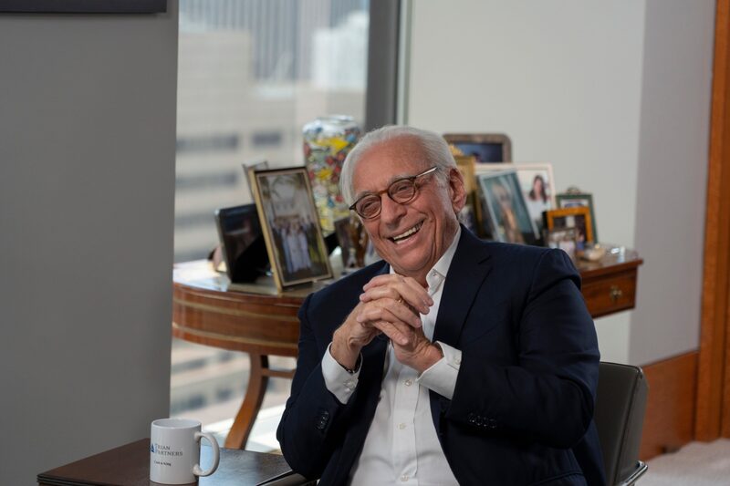 O bilionário ativista Nelson Peltz, fundador da Trian Fund Management, que controla cerca de US$ 3,5 bi em ações da Disney (Foto: Calla Kessler/Bloomberg) O bilionário ativista Nelson Peltz, fundador da Trian Fund Management, que controla cerca de US$ 3,5 bi em ações da Disney (Foto: Calla Kessler/Bloomberg)