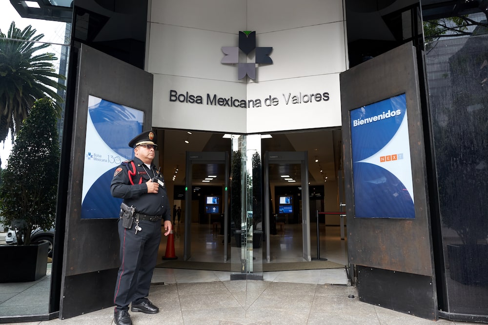 The Mexican Stock Exchange (BMV) during the Fibra Next opening bell ceremony in Mexico City, Mexico, on Wednesday, Aug. 6, 2025. Mexican real estate investment trust Fibra Next raised 8 billion pesos ($431 million) through its initial public offering, the country's biggest stock debut in seven years. Photographer: Mauricio Palos/Bloomberg The Mexican Stock Exchange (BMV) during the Fibra Next opening bell ceremony in Mexico City, Mexico, on Wednesday, Aug. 6, 2025. Mexican real estate investment trust Fibra Next raised 8 billion pesos ($431 million) through its initial public offering, the country's biggest stock debut in seven years. Photographer: Mauricio Palos/Bloomberg
