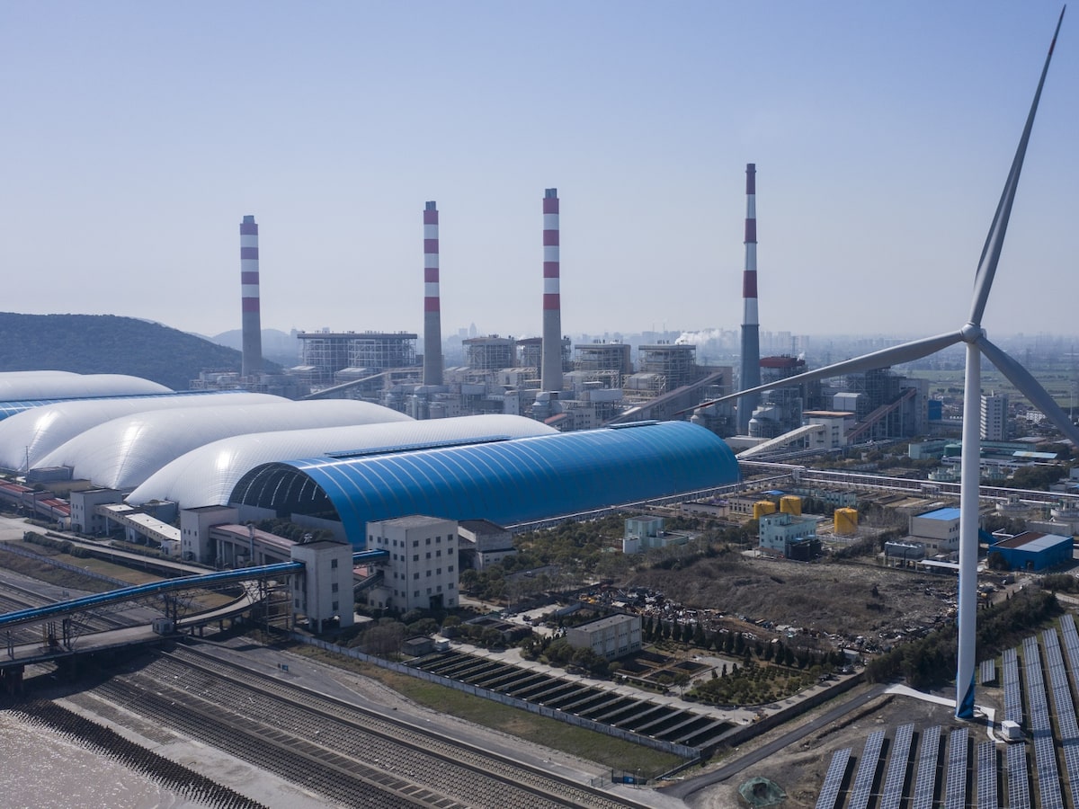 Contaminación reduce energía solar en 2023