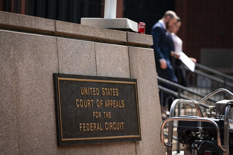 La Corte de Apelaciones del Circuito Federal de Estados Unidos, con sede en Washington, D.C. La Corte de Apelaciones del Circuito Federal de Estados Unidos, con sede en Washington, D.C.