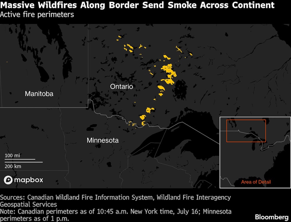 Massive Wildfires Along Border Send Smoke Across Continent | Active fire perimeters Massive Wildfires Along Border Send Smoke Across Continent | Active fire perimeters