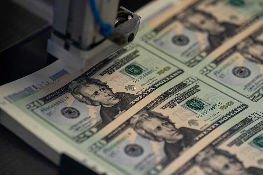 El dólar ha debilitado su papel de activo refugio en medio de la volatilidad generada por Trump. El dólar ha debilitado su papel de activo refugio en medio de la volatilidad generada por Trump.