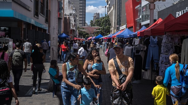 Inflação de 600% e queda do petróleo expõem desafio da Venezuela pós-ataque de Trump Inflação de 600% e queda do petróleo expõem desafio da Venezuela pós-ataque de Trump