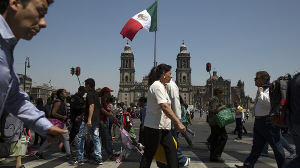 Pobreza en México baja a 46,8 millones de personas en 2022, pero suben carencias Pobreza en México baja a 46,8 millones de personas en 2022, pero suben carencias