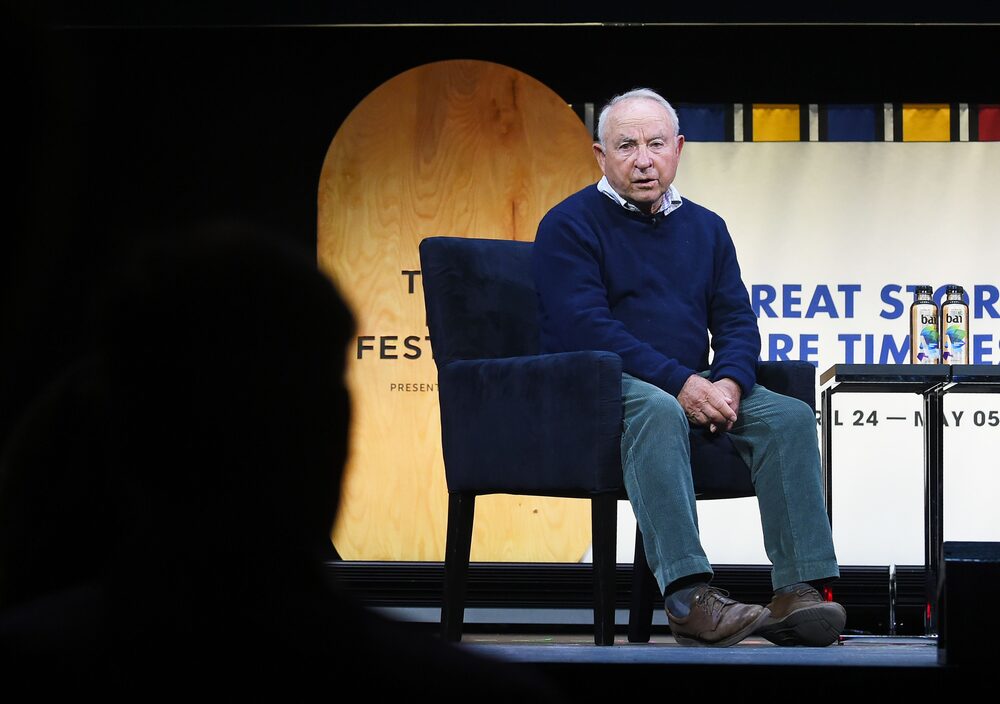 NUEVA YORK, NUEVA YORK - 26 DE ABRIL: El fundador de Patagonia, Yvon Chouinard, habla en el escenario durante la Inauguración de Tribeca X: Un día de conversaciones que celebran la intersección del entretenimiento y la publicidad, patrocinado por PwC, el 26 de abril de 2019 en Spring Studios en la ciudad de Nueva York. (Foto de Ben Gabbe/Getty Images para Tribeca X)
NUEVA YORK, NUEVA YORK - 26 DE ABRIL: El fundador de Patagonia, Yvon Chouinard, habla en el escenario durante la Inauguración de Tribeca X: Un día de conversaciones que celebran la intersección del entretenimiento y la publicidad, patrocinado por PwC, el 26 de abril de 2019 en Spring Studios en la ciudad de Nueva York. (Foto de Ben Gabbe/Getty Images para Tribeca X)