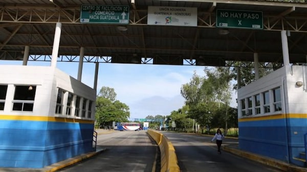 Adhesión de El Salvador a unión aduanera genera expectativa y profundizan en el proceso Adhesión de El Salvador a unión aduanera genera expectativa y profundizan en el proceso