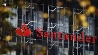 Santander ordena a sus empleados británicos volver a la oficina tres días a la semana Santander ordena a sus empleados británicos volver a la oficina tres días a la semana