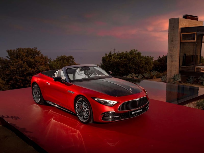 Mercedes-Maybach SL 680 Monogram Series Red Ambience Mercedes-Maybach SL 680 Monogram Series Red Ambience