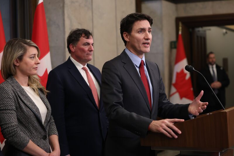 O primeiro-ministro canadense anunciou medidas negociadas com presidente americano para suspender taxação de produtos O primeiro-ministro canadense anunciou medidas negociadas com presidente americano para suspender taxação de produtos