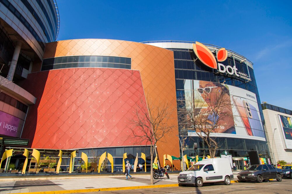 El centro comercial se redefine sumando 20.000 m2. El centro comercial se redefine sumando 20.000 m2.