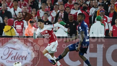 Sencia, de Grupo Aval, se defiende de críticas a El Campín: Santa Fe se expone a multas Sencia, de Grupo Aval, se defiende de críticas a El Campín: Santa Fe se expone a multas