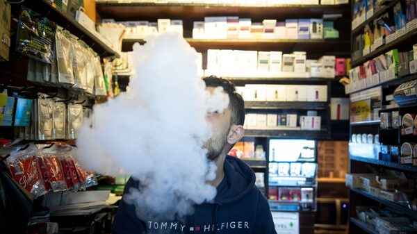 Investimentos em cigarros eletrônicos viraram fumaça Investimentos em cigarros eletrônicos viraram fumaça