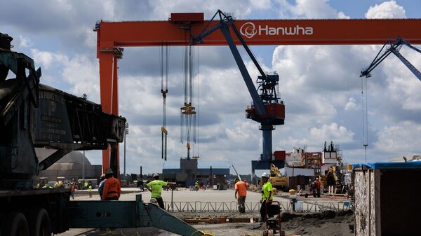 China intensifica su lucha comercial con EE.UU. con sanciones al transporte marítimo China intensifica su lucha comercial con EE.UU. con sanciones al transporte marítimo