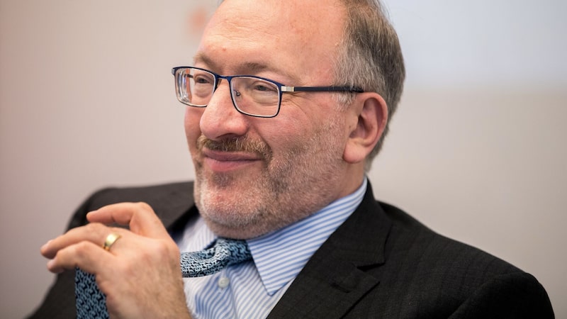 Seth Klarman e Man Group, maior hedge fund listado, apostam em ‘barganhas’ no Brasil Seth Klarman e Man Group, maior hedge fund listado, apostam em ‘barganhas’ no Brasil