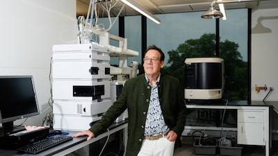 Un avance multimillonario con pegamentos moleculares revoluciona el tratamiento de cáncer Un avance multimillonario con pegamentos moleculares revoluciona el tratamiento de cáncer