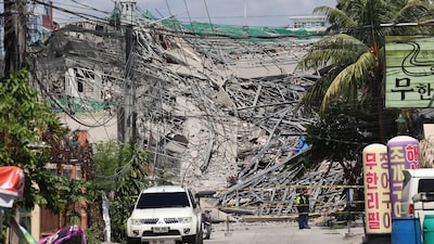 Un edificio en Filipinas se derrumba y deja atrapadas al menos a 30 personas Un edificio en Filipinas se derrumba y deja atrapadas al menos a 30 personas