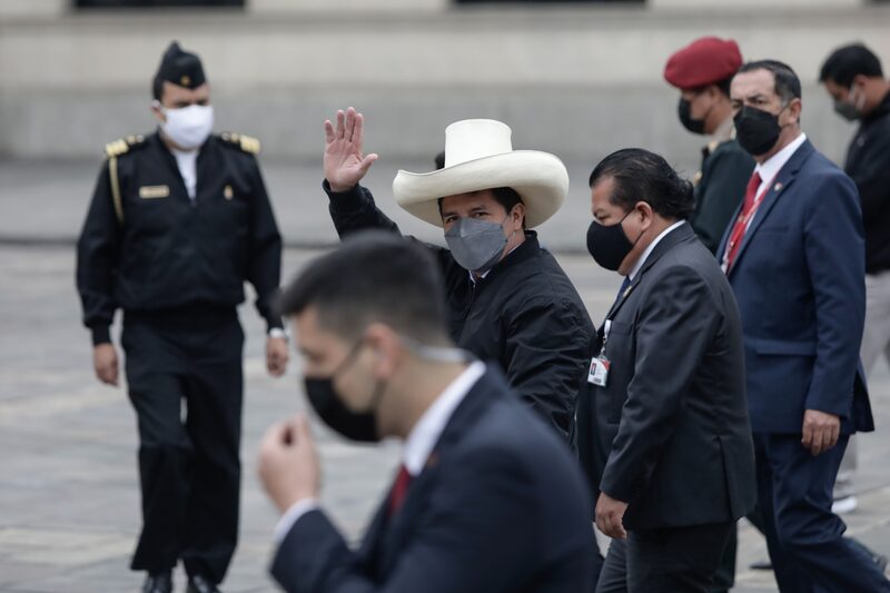 Castillo insta a Congreso de Perú a trabajar ley para nacionalizar gas de Camisea. Castillo insta a Congreso de Perú a trabajar ley para nacionalizar gas de Camisea.