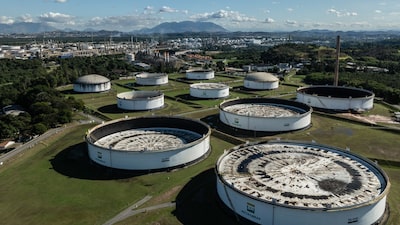 Acción de Petrobras cae tras recortar plan de inversión y sembrar dudas sobre dividendos Acción de Petrobras cae tras recortar plan de inversión y sembrar dudas sobre dividendos