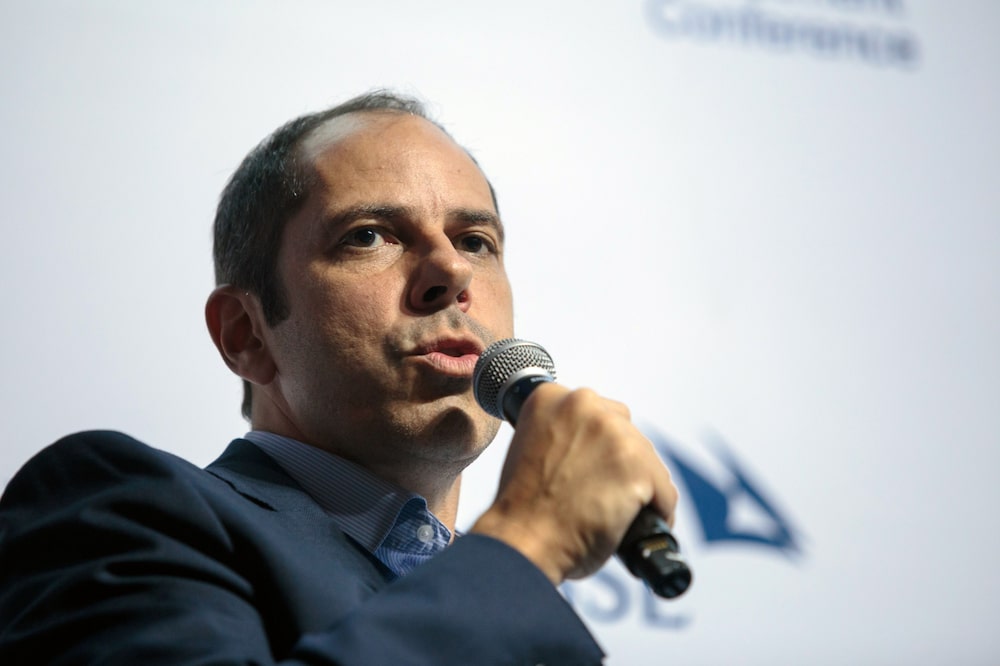 Eric Archer, fundador da Monashees: Nós começamos esse movimento, estamos intrinsecamente ligados a ele, o influenciamos, mas acreditamos que uma marca neutra pode abrir mais portas para parcerias, inclusive com outros fundos locais e internacionais
Foto: Patricia Monteiro/Bloomberg Eric Archer, fundador da Monashees: Nós começamos esse movimento, estamos intrinsecamente ligados a ele, o influenciamos, mas acreditamos que uma marca neutra pode abrir mais portas para parcerias, inclusive com outros fundos locais e internacionais
Foto: Patricia Monteiro/Bloomberg