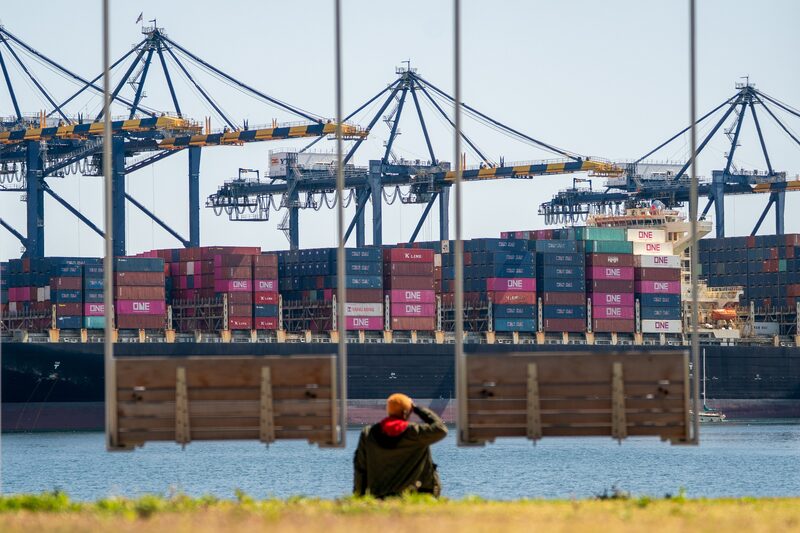 Porto de Los Angeles: a incerteza das tarifas de Washington paralisaram os investimento. (Foto: Kyle Grillot/Bloomberg) Porto de Los Angeles: a incerteza das tarifas de Washington paralisaram os investimento. (Foto: Kyle Grillot/Bloomberg)
