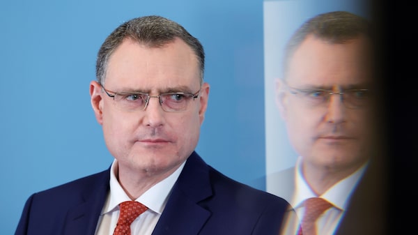 El Banco Nacional Suizo no descarta mayor endurecimiento, dice su presidente El Banco Nacional Suizo no descarta mayor endurecimiento, dice su presidente