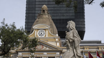 Presidente de Bolivia nombra nuevo ministro de Hacienda con la mira en conseguir financiamiento Presidente de Bolivia nombra nuevo ministro de Hacienda con la mira en conseguir financiamiento