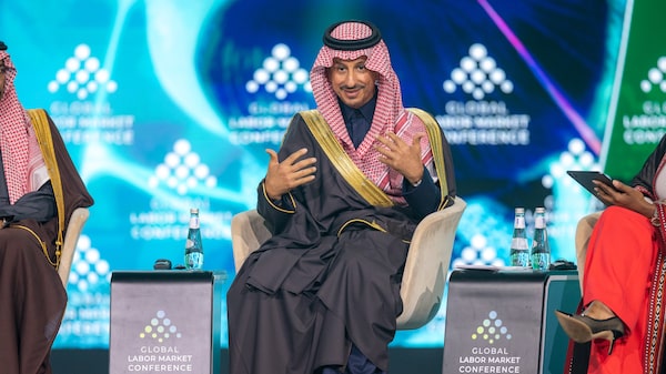Como turismo e indústria se tornaram chave para diversificar a economia saudita Como turismo e indústria se tornaram chave para diversificar a economia saudita