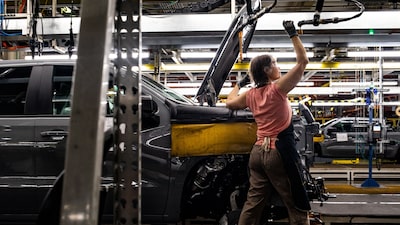 Producción industrial de EE.UU. muestra señales de estancamiento en septiembre Producción industrial de EE.UU. muestra señales de estancamiento en septiembre