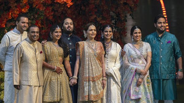 De Zuckerberg a Rihanna: a festa pré-casamento do filho do homem mais rico da Ásia De Zuckerberg a Rihanna: a festa pré-casamento do filho do homem mais rico da Ásia