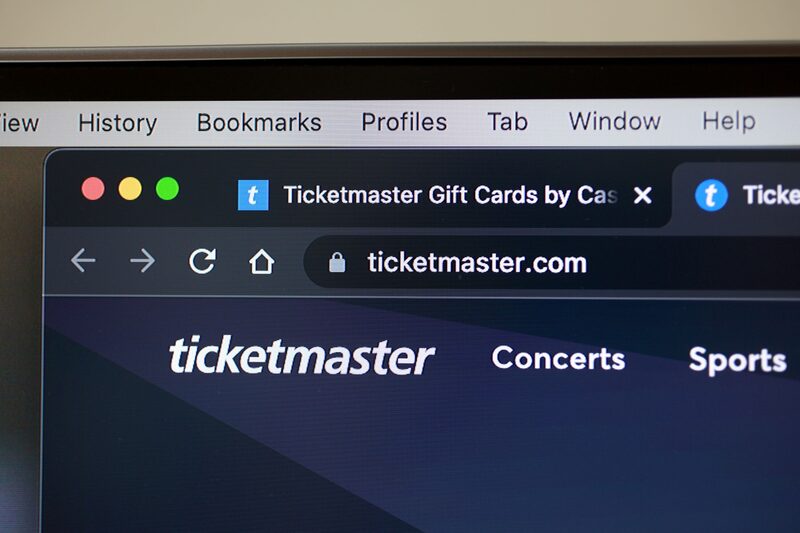 Fotografía a una pantalla de computadora con el sitio web de la empresa vendedora de boletos, Ticketmaster. (Foto: Joe Raedle/Getty Images) Fotografía a una pantalla de computadora con el sitio web de la empresa vendedora de boletos, Ticketmaster. (Foto: Joe Raedle/Getty Images)