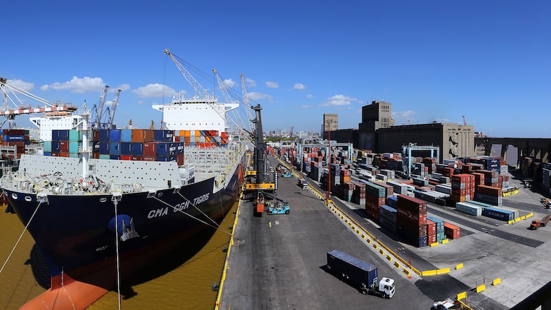 Salto en importaciones explica el mayor rojo comercial para Argentina con Brasil en ocho años Salto en importaciones explica el mayor rojo comercial para Argentina con Brasil en ocho años