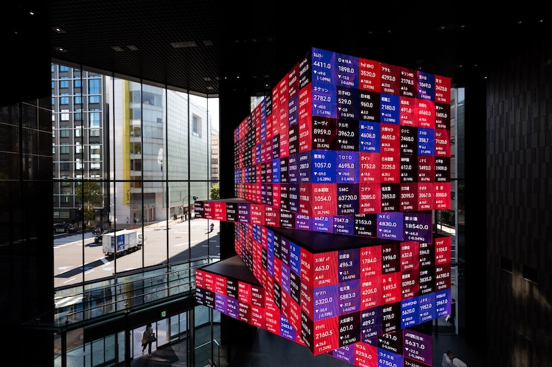 Acciones asiáticas rompen su racha alcista de tres días, con Japón a la cabeza de las caídas Acciones asiáticas rompen su racha alcista de tres días, con Japón a la cabeza de las caídas