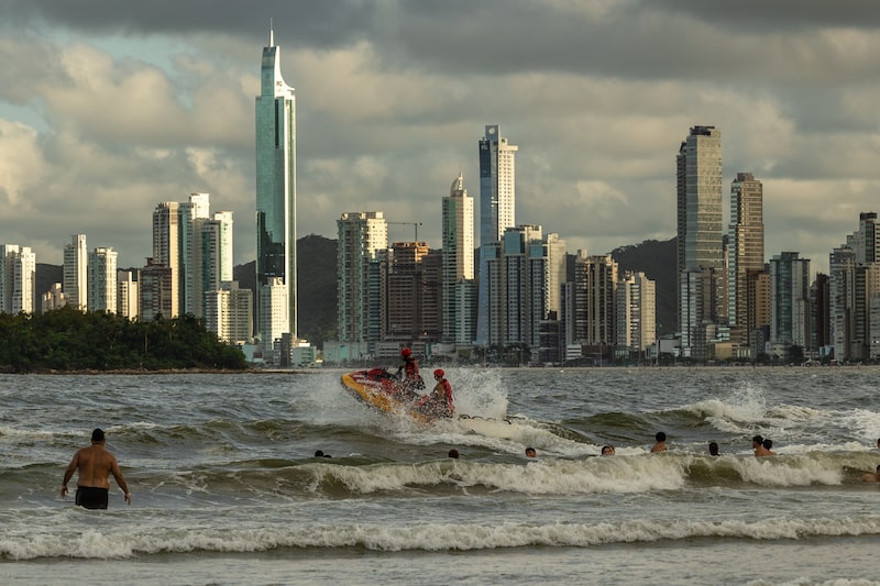 Brasil y México aportan mayor cantidad de millonarios que salen de sus países en LatAm en 2024 Brasil y México aportan mayor cantidad de millonarios que salen de sus países en LatAm en 2024