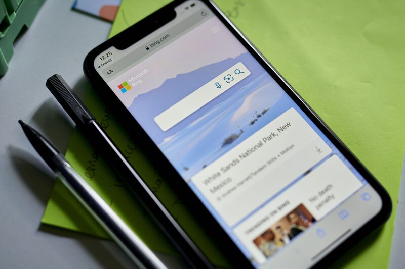 Serviços de buscas do Bing com integração com o ChatGPT são uma das apostas da Microsoft Serviços de buscas do Bing com integração com o ChatGPT são uma das apostas da Microsoft