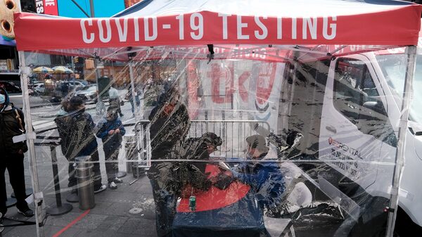 Ciudad de Nueva York eleva alerta Covid-19 a nivel alto y recomienda mascarillas Ciudad de Nueva York eleva alerta Covid-19 a nivel alto y recomienda mascarillas