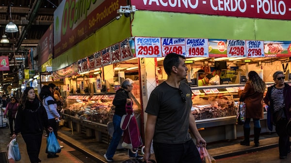Inflación en Chile sube menos de lo previsto antes de la decisión de tasas Inflación en Chile sube menos de lo previsto antes de la decisión de tasas