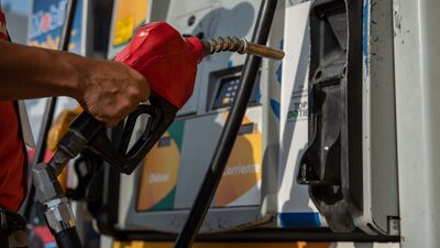 MinHacienda dice que subsidios a los combustibles son una preocupación importante MinHacienda dice que subsidios a los combustibles son una preocupación importante