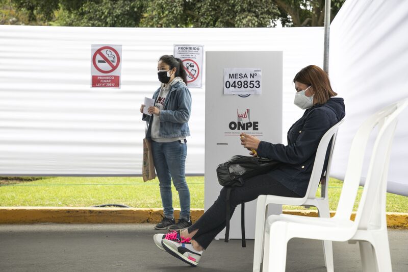 Sin embargo, los organismos señalaron que adelantar las elecciones generales alterará el normal desarrollo de las elecciones primarias. Sin embargo, los organismos señalaron que adelantar las elecciones generales alterará el normal desarrollo de las elecciones primarias.