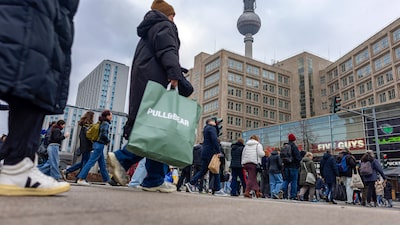 La economía de la eurozona crece menos de lo previsto mientras la guerra eleva riesgos La economía de la eurozona crece menos de lo previsto mientras la guerra eleva riesgos