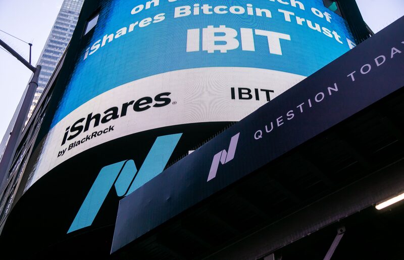 Bitcoin Climbs to $49,000 as Trading of US Spot ETFs Commences Bitcoin Climbs to $49,000 as Trading of US Spot ETFs Commences