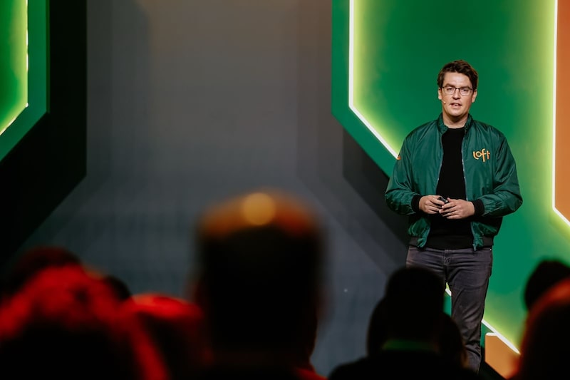 Mate Pencz, cofundador e CEO da Loft, na convenção da empresa com imobiliárias na última terça-feira (8) em São Paulo (Foto: Divulgação) Mate Pencz, cofundador e CEO da Loft, na convenção da empresa com imobiliárias na última terça-feira (8) em São Paulo (Foto: Divulgação)