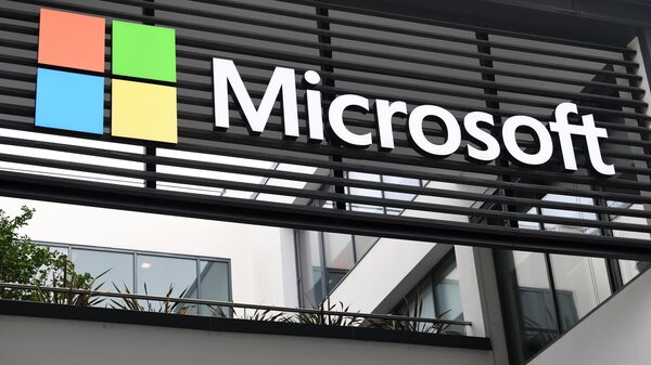 Microsoft utilizará Intel para fabricar su propio procesador Microsoft utilizará Intel para fabricar su propio procesador