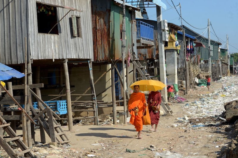 O governo de Trump cortou milhares de contratos de assistência importantes, que por décadas garantiram aos EUA uma presença em todo o mundo (Foto: Tang Chhin Sothy/AFP/Getty Images) O governo de Trump cortou milhares de contratos de assistência importantes, que por décadas garantiram aos EUA uma presença em todo o mundo (Foto: Tang Chhin Sothy/AFP/Getty Images)