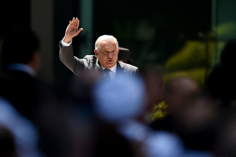 Daybreak: EE.UU. impondrá nuevos aranceles al acero chino; la política exterior de AMLO Daybreak: EE.UU. impondrá nuevos aranceles al acero chino; la política exterior de AMLO