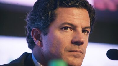 Laspina: “El Gobierno necesita que el dólar pegue contra el piso de la banda y comprar reservas” Laspina: “El Gobierno necesita que el dólar pegue contra el piso de la banda y comprar reservas”