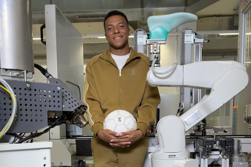 Mbappé: o atacante de 27 anos, que antes representava a Nike, é o maior artilheiro de todos os tempos da Copa do Mundo. Mbappé: o atacante de 27 anos, que antes representava a Nike, é o maior artilheiro de todos os tempos da Copa do Mundo.