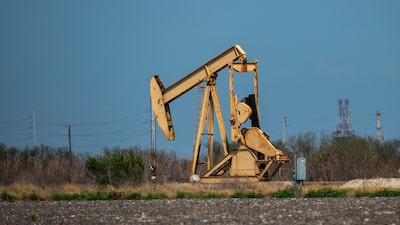 Brent cae 2,6% y vuelve a estar por debajo de los US$100 mientras mejoran los flujos de crudo Brent cae 2,6% y vuelve a estar por debajo de los US$100 mientras mejoran los flujos de crudo
