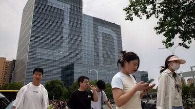 JD.com supera las previsiones de ingresos pese a golpe de guerras de precios en China JD.com supera las previsiones de ingresos pese a golpe de guerras de precios en China