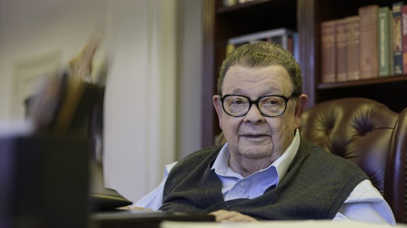 Delfim Netto, ministro do ‘milagre econômico’, morre aos 96 anos Delfim Netto, ministro do ‘milagre econômico’, morre aos 96 anos