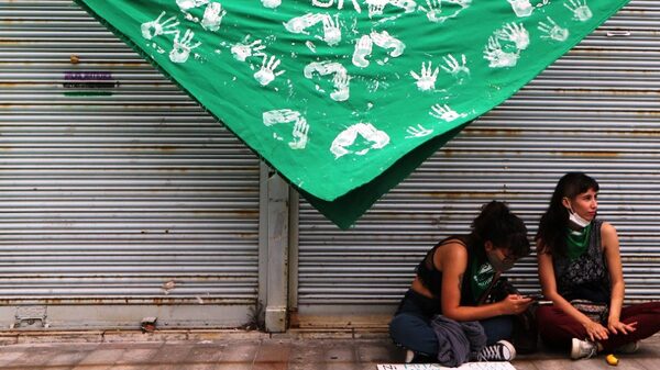 Aborto por violación podrá practicarse hasta las 12 semanas en Ecuador Aborto por violación podrá practicarse hasta las 12 semanas en Ecuador